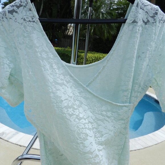 Guess Lace Top Size L Light Blue Mint | Semi Sheer 3/4 Sleeve Elegant Blouse - Picture 4 of 5